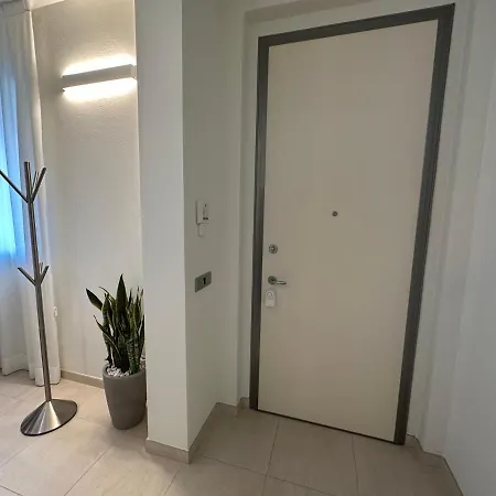 Casavale Elegante Residenza 108 Mq Max 7 Persone Piacenza