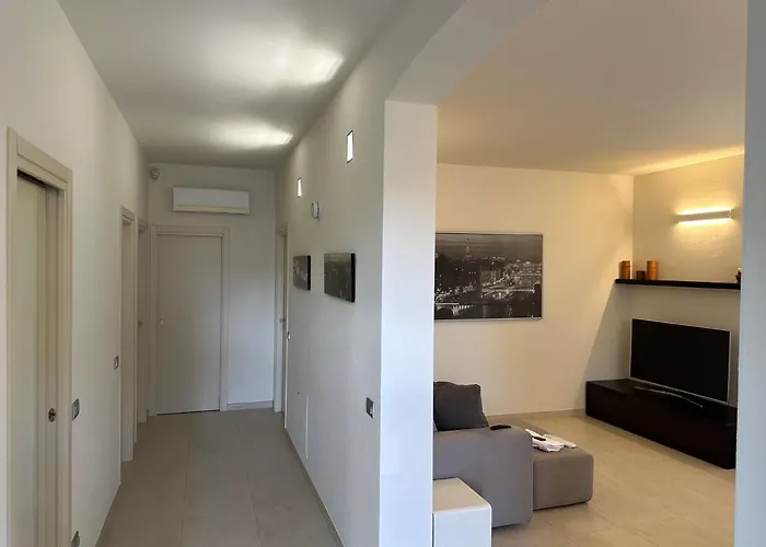 Daire Casavale Elegante Residenza 108 Mq Max 7 Persone Piacenza