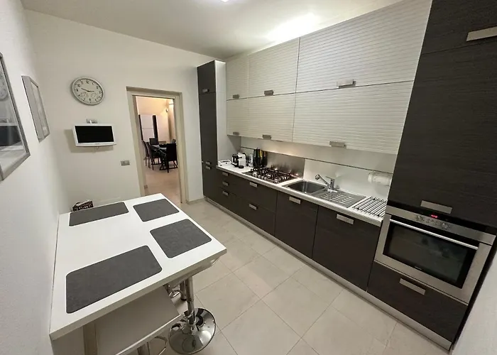 Casavale Elegante Residenza 108 Mq Max 7 Persone Apartment Piacenza