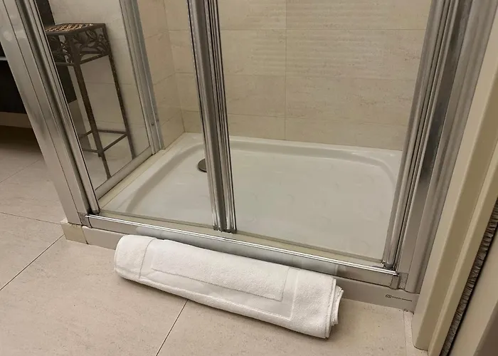 Daire Casavale Elegante Residenza 108 Mq Max 7 Persone Piacenza